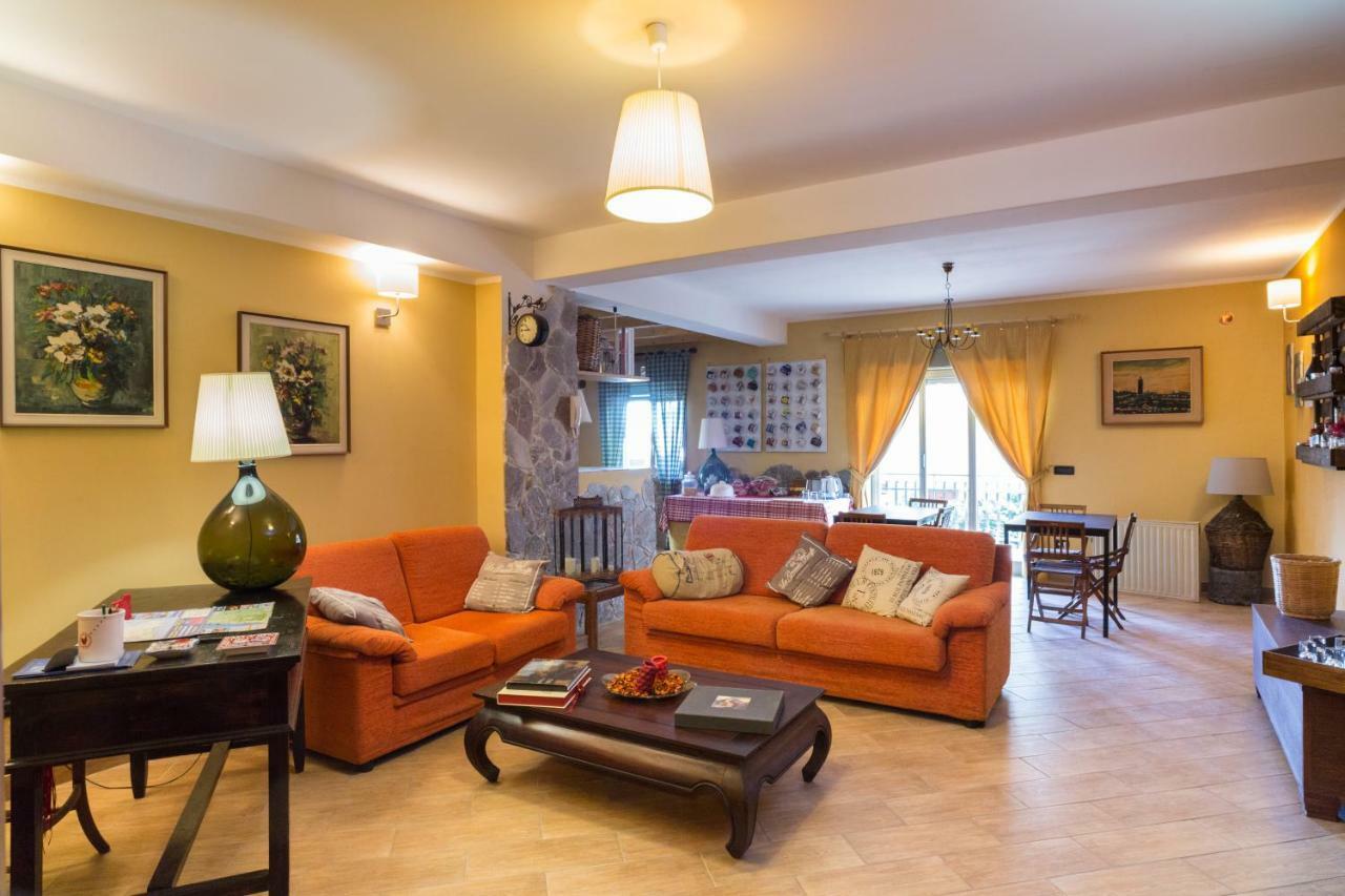 Bed and Breakfast Vulcamare Piedimonte Etneo Exterior foto